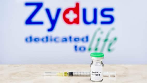 Zydus Cadila : इंजेक्शनशिवाय दिल्या जाणाऱ्या 'ZyCoV-D' लसीच्या आपत्कालीन वापराला केंद्राची मंजुरी Zydus Cadila : इंजेक्शनशिवाय दिल्या जाणाऱ्या 'ZyCoV-D' लसीच्या आपत्कालीन वापराला केंद्राची मंजुरी