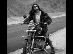 HBD  Malavika Mohanan  |அந்த கண்ண பார்த்தாக்கா.... மாளவிகா மோகனன் பிறந்தநாள் ஆல்பம்!