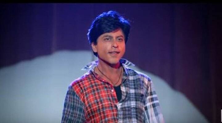 शाहरुख खान ‘फैन’ फिल्म में शाहरुख खान ने डबल रोल किए थे एक में वो आर्यन खन्ना नाम के फिल्मस्टार बने हैं. दूसरा किरदार आर्यन के फैन गौरव चांदना का था. गौरव के अलग लुक के लिए शाहरुख 3-6 घंटे का वक्त लगता था.