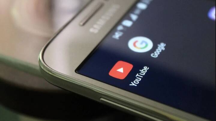 ਘੱਟ ਯੂਜਰ ਹੀ ਹੋਣਗੇ ਪ੍ਰਭਾਵਿਤ: ਰਿਪੋਰਟ ਅਨੁਸਾਰ ਗੂਗਲ ਆਪਣੇ ਯੂਜਰਾਂ ਦੀ ਸੁਰੱਖਿਆ ਲਈ ਇਹ ਕਦਮ ਚੁੱਕਣ ਜਾ ਰਿਹਾ ਹੈ। ਹਾਲਾਂਕਿ ਰਿਪੋਰਟ ਵਿੱਚ ਇਹ ਵੀ ਕਿਹਾ ਗਿਆ ਹੈ ਕਿ ਅਜਿਹੇ ਯੂਜਰਾਂ ਦੀ ਗਿਣਤੀ ਬਹੁਤ ਘੱਟ ਹੈ ਜੋ ਇਸ ਤੋਂ ਪ੍ਰਭਾਵਿਤ ਹੋਣਗੇ, ਕਿਉਂਕਿ ਬਹੁਤ ਘੱਟ ਯੂਜਰ ਅਜਿਹੇ ਪੁਰਾਣੇ ਐਂਡਰਾਇਡ ਸੰਸਕਰਣ ਦੀ ਵਰਤੋਂ ਕਰਦੇ ਹਨ।