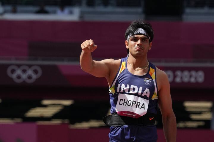 Tokyo Olympics 2020: Neeraj Chopra qualifies for javelin throw final with first attempt of 85.65m Neeraj Chopra Javelin Throw: జావెలిన్ త్రోలో ఫైనల్‌కి దూసుకెళ్లిన నీరజ్ చోప్రా... అర్హత పోటీల్లో టాప్‌లో నిలిచిన చోప్రా