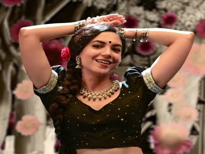 தாமரை இலை நீர் நீ தானா தனி ஒரு அன்றில் நீ தானா... புயல் தரும் தென்றல் நீ தானா புதையல் நீ தானா