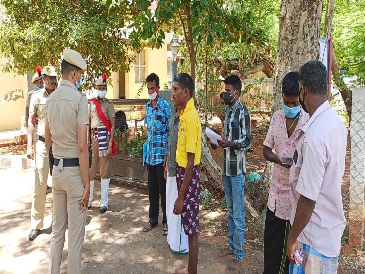 பகீர் படுகொலை.. போலீஸ் எஸ்.ஐயின் அலட்சியம்தான் காரணமா? மாற்றுத்திறனாளி மகனுக்காக தந்தை கண்ணீர் ! நடந்தது என்ன?