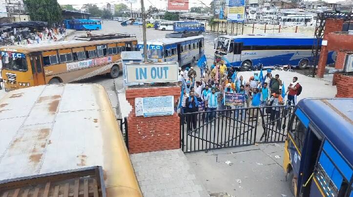 PUNBUS and PRTC Employees will be on strike 9 to 11th August ਪਨਬਸ ਤੇ ਪੀਆਰਟੀਸੀ ਵੱਲੋਂ ਸਰਕਾਰ ਨੂੰ ਅਲਟੀਮੇਟਮ, 9 ਤੋਂ 11 ਅਗਸਤ ਨੂੰ ਹੋਵੇਗਾ ਚੱਕਾ ਜਾਮ