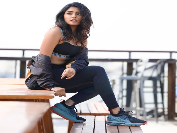 மின்னஞ்சல் குறுஞ்செய்தி அனுப்பாதடி கண் முன்னே உந்தன் எண்ணம் கூறடி