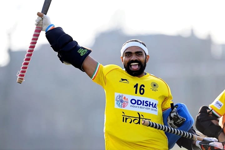 Tokyo olympics 2020 hockey india wins bronze medal goalkeeper sreejesh the wall of india Goalkeeper Sreejesh: இந்தியா தேடும் ஹாக்கியின் தடுப்புச்சுவர்... யார் இந்த ஸ்ரீஜேஷ்?