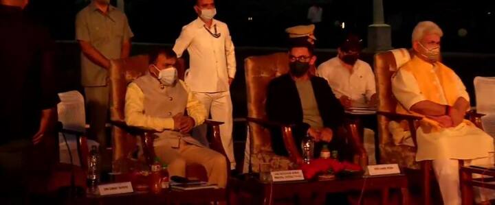 The main purpose of the new film policy is to make Kashmir a ‘favorite and shooting-friendly destination’. The cast and crew of ‘Laal Singh Chaddha’ is shooting in Ladakh since the past one month. (Source-ANI)