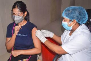 Gujarat Corona Cases: એક જ દિવસમાં રાજ્યમાં સૌથી વધુ પોણા છ લાખ લોકોને અપાઈ કોરોના વેક્સિન, કોરોનાના નવા 24 કેસ નોંધાયા