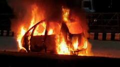 New Town Fire: নিউটাউনে হঠাৎ চলন্ত গাড়িতে আগুন