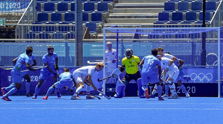 तोक्यो खेलों में यह भारत का पांचवां पदक होगा. इससे पहले भारोत्तोलन में मीराबाई चानू ने रजत जबकि बैडमिंटन में पीवी सिंधू और मुक्केबाजी में लवलीना बोरगोहेन ने कांस्य पदक जीते और कुश्ती में रवि दहिया ने फाइनल में पहुंचकर पदक पक्का किया. आठ बार की ओलंपिक चैंपियन और दुनिया की तीसरे नंबर की भारतीय टीम एक समय 1-3 से पिछड़ रही थी लेकिन दबाव से उबरकर आठ मिनट में चार गोल दागकर जीत दर्ज करने में सफल रही.