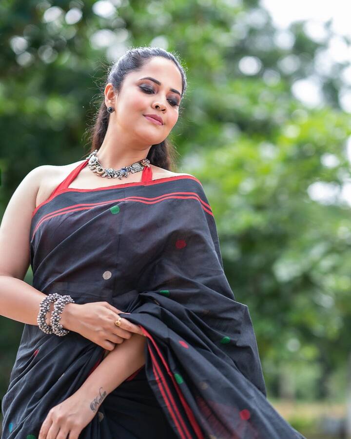 (Courtesy : Instagram) యూత్ లో ఆమెకి మంచి ఫాలోయింగ్ ఉంది.