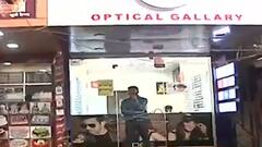 Pune : पुण्यातील व्यापाऱ्यांवर सलग दुसऱ्या दिवशी कारवाई, नियम मोडत आजही 4 वाजेनंतर दुकानं सुरू ठेवली