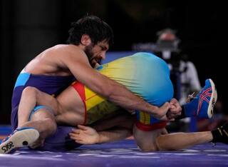 Tokyo Olympics 2020: સિલ્વર મેડલ જીતનાર કુસ્તીબાજ રવિ દહિયાને વડાપ્રધાન મોદીએ અભિનંદન આપ્યા