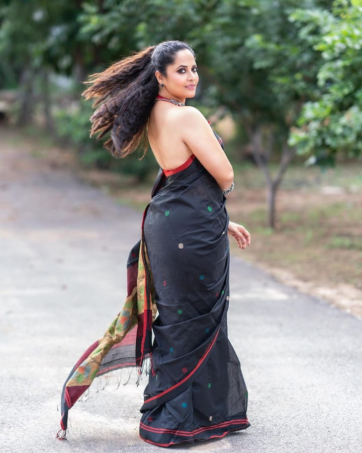 (Courtesy : Instagram) ఆమె గ్లామర్ షోకి నెటిజన్లు ఫిదా అవుతున్నారు.