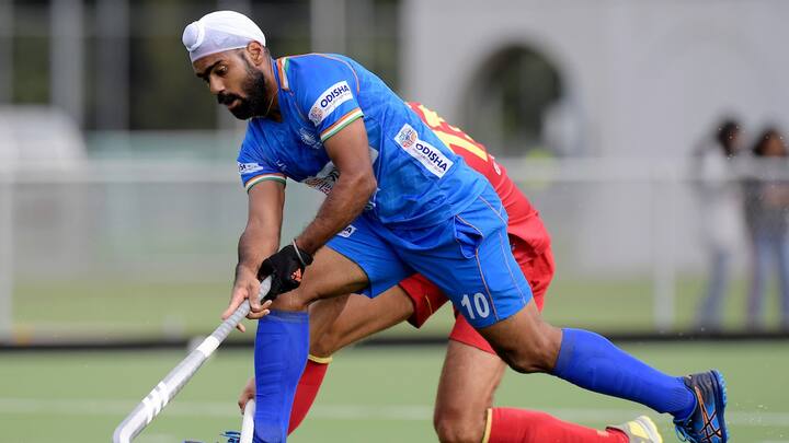 ભારતે આ મેચમાં ખરાબ શરૂઆત કરી હતી. જર્મનીએ મેચની પ્રથમ મિનિટમાં ગોલ કરીને 0-1ની લીડ મેળવી હતી. જર્મની માટે તૈમુર ઓરુઝે ગોલ કર્યો હતો. ભારતને પાંચમી મિનિટે ગોલ કરવાની તક મળી પરંતુ રૂપિન્દર પાલ સિંહ પેનલ્ટી કોર્નરને ગોલમાં કન્વર્ટ કરવામાં નિષ્ફળ રહ્યો હતો.