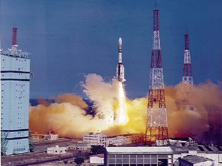 ISRO To Resume Space Activities After Second Wave Crisis, To Launch EOS 3 Aboard GSLV Mk III ISRO To Resume Space Activities After Second Wave Crisis, To Launch EOS 3 Aboard GSLV Mk III