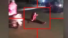 Caught on camera: Pune woman's drama under influence of alcohol | Sansani (04 Aug 2021)