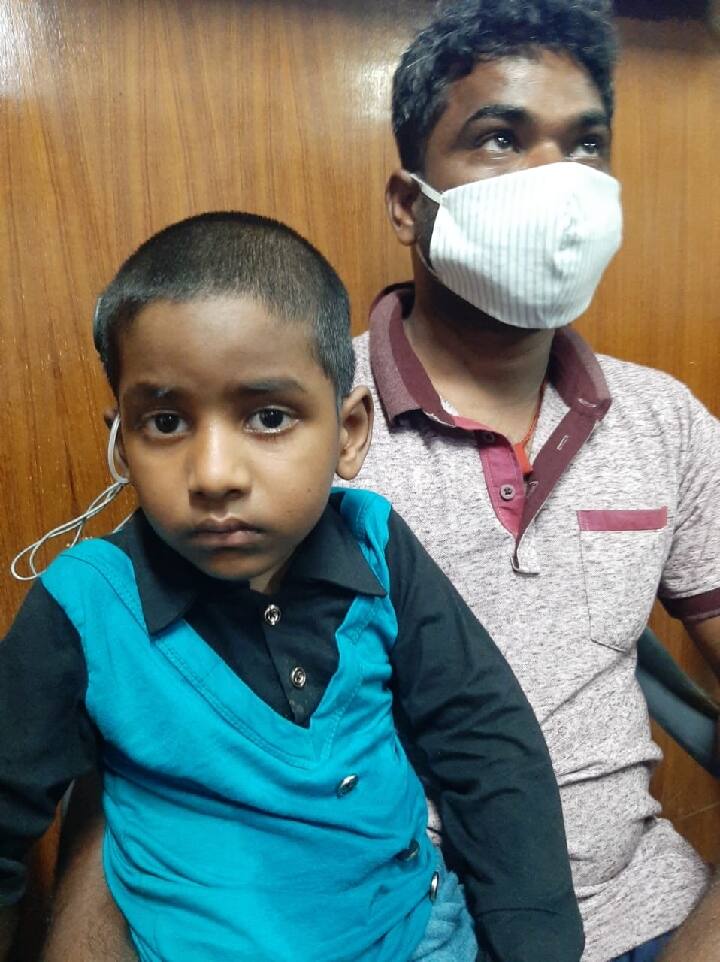 Surgery for a deaf child under the Chief Minister's Insurance Scheme in Dharmapuri முதல்வர் காப்பீட்டு திட்டத்தில் காதுகேட்காத குழந்தைக்கு செய்யப்பட்ட இலவச அறுவை சிகிச்சை