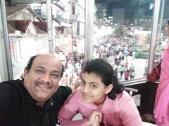 విషాదాన్ని గెలిచింది విజేతగా నిలిచింది