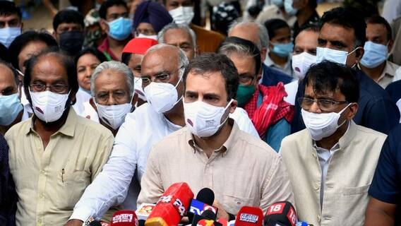 किसान संसद के बहाने Rahul Gandhi ने मोदी सरकार को घेरा, टिकैत ने भी साधा निशाना | मास्टर स्ट्रोक