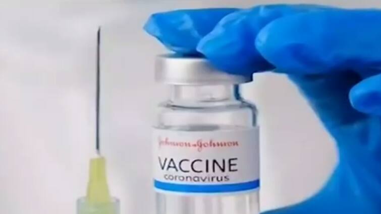 ICMR study shows study on mixing and matching of COVID vaccines Covaxin and Covishield shows better result  कोवॅक्सिन आणि कोविशिल्डच्या मिक्स डोस अधिक परिणामकारक; ICMR च्या अभ्यासातून स्पष्ट