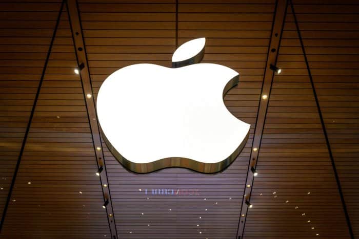 Court order to Apple to loosen the strong hold on the App Store Apple App Store: यूएस कोर्ट के इस फैसले से एप्पल की कमाई पर मंडराने लगा खतरा, जानें क्या है पूरा मामला?