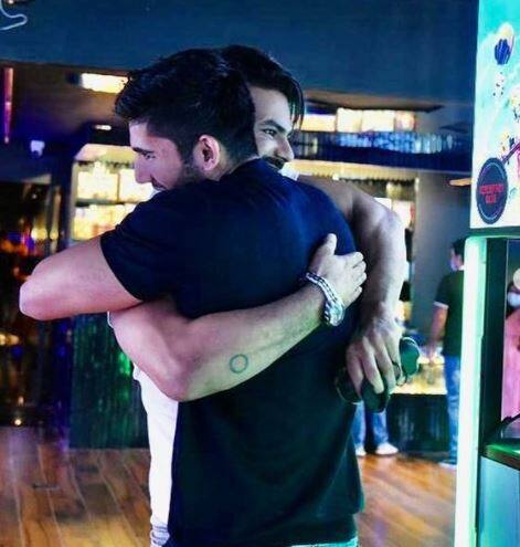 Vishal and Varun sharing a hug on seeing each-other in this beautiful candid click from their recent outing.
