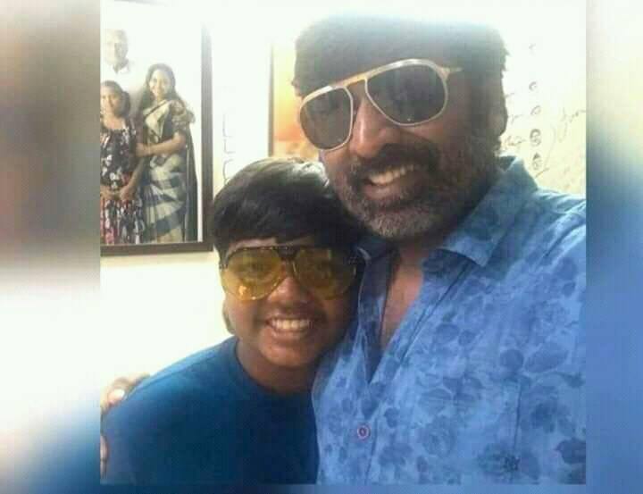 Viral video of Surya vijay sethupathi performing stunt for asuran BGM விஜய் சேதுபதி மகனின் ஸ்டண்ட்..அசுரன் பி.ஜி.எம்., வைரலான வீடியோ!