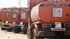 Tanker’s Organizations Strike: ট্যাঙ্কার মালিকদের ধর্মঘটের দ্বিতীয় দিনে বন্ধ পেট্রল-ডিজেল সরবরাহ, বিপাকে গ্রাহকেরা