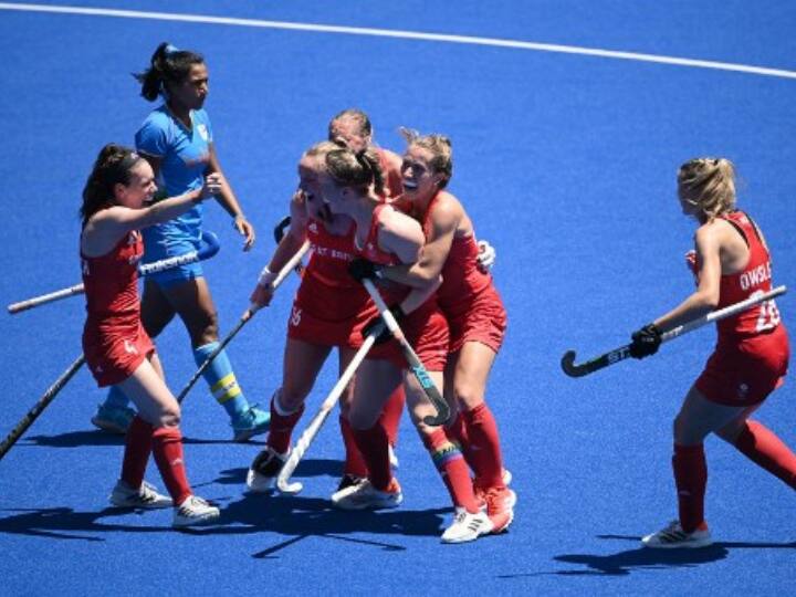 India vs Great Britain women's hockey bronze medal match Tokyo 2020 India loses Match 3-4 Britain gets another medal Heartbreaking! Indian Eves Suffer 3-4 Loss Against Great Britain In Hockey Bronze-Medal Match