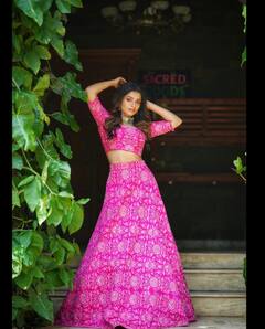 Navya Swami Photos : లేలేత నవ్వులా.. పింగాణి బొమ్మలా.. నవ్య స్వామిలా..