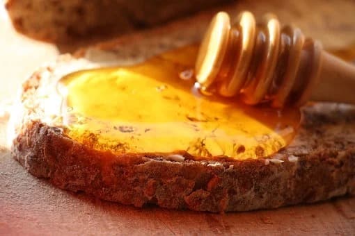 Rs 8, 60,000 per kilogram is the World’s most expensive honey, know in details World’s Most Expensive Honey: তেতো হলেও প্রচুর গুণ, বিশ্বের সবথেকে বহুমূল্য মধু সেন্টাউরি