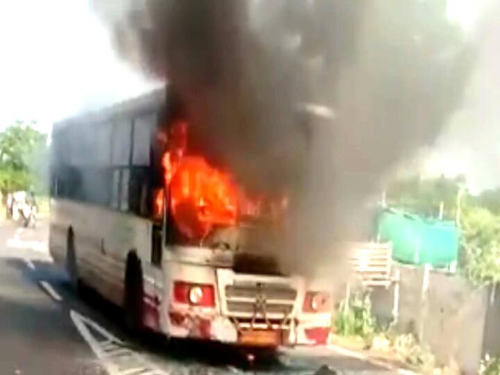 puducherry government bus burnt about road மயிலாடுதுறையில் ஓடும் பேருந்தில் பற்றிய தீ... அதிர்ஷ்டவசமாக உயிரித்தப்பிய பயணிகள்