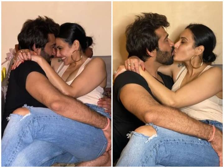 टीवी की फेमस एक्ट्रेस काम्या पंजाबी ने हाल ही में अपने पति शलभ डांग के कुछ तस्वीरें शेयर की है.जिसमें दोनों काफी रोमांटिक अंदाज में नजर आ रहे हैं. काम्या और शलभ ने पिछले साल 2020 में शादी की थी.और इन दिनों ये दोनों लवबर्ड्स एक-दूसरे के साथ क्वालिटी टाइम स्पेंड कर रहे हैं.