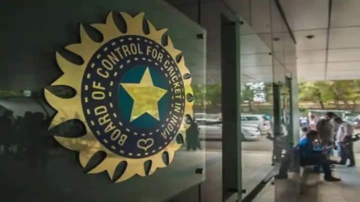 BCCI Announces Hike in Match Fee for Domestic Cricketers, know in details BCCI on Match Fee Hike: దేశవాళీ క్రికెటర్లకు బీసీసీఐ గుడ్‌న్యూస్.. ఇక భారీగా జీతాలు
