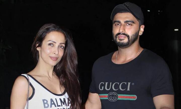 अरबाज से तलाक के बाद मलाइका अर्जुन कपूर को तकरीबन चार साल से डेट कर रही हैं लेकिन आपको बता दें कि नेटवर्थ के मामले में वह अर्जुन कपूर पर भारी पड़ती हैं. मीडिया रिपोर्ट्स की मानें तो अर्जुन की नेटवर्थ तकरीबन 88 करोड़ रुपये है.