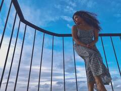 Actress Anna Ben - இவள் சிந்திய சிரிப்பினை மடியில் ஏந்தி கொண்டேன் - அன்னா பென் போட்டோஷூட்!