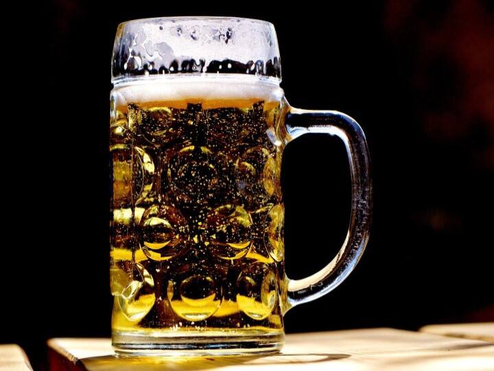 International Beer Day: beer can make you better in bed, according to study బీరు తాగితే.. శృంగారంలో రెచ్చిపోతారట! ఇందులో నిజమెంతా?