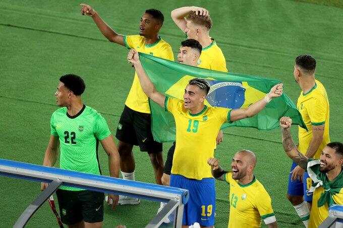 Brazil beat Spain 2-1 to win back to back Tokyo Olympics Men's Football Gold Brazil Wins Football Gold: স্পেনকে হারিয়ে পরপর দু’বার অলিম্পিক্স ফুটবলে সোনা ব্রাজিলের