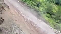 Monsoon Update: नदियों में समा रहे मकान, Badrinath में 14 से ज्यादा लिंक रोड तबाह | ABP Ganga