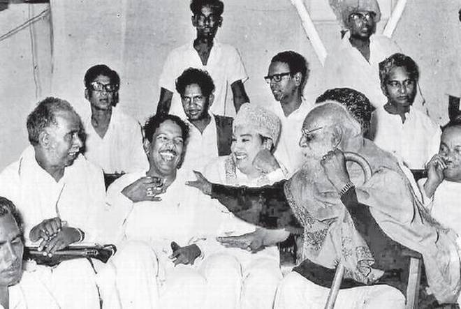 MGR Birth Anniversary: டாக்டர்' எம்.ஜி.ஆரின் 105-வது பிறந்த நாள்: அரசு சார்பில் நாளை விழா அறிவிப்பு