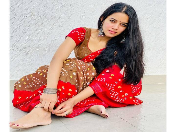 விடிகிறதென் காலை ! உன் பேச்சு உன் பார்வை நகர்த்திடும் பகலை