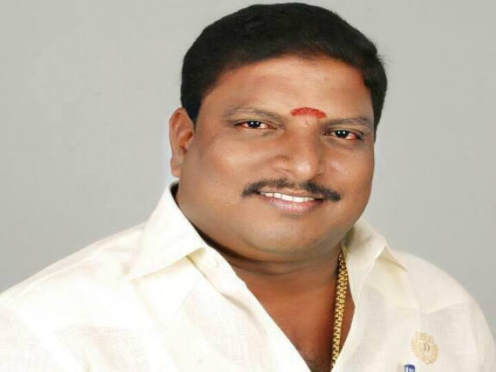 'சொடுக்கு மேல சொடுக்கு போடுது... தானா சேர்ந்த கூட்டம்...  வீட்ல வந்து ஆட்டைய போடுது‛ போலிகள் அட்டகாசம்!