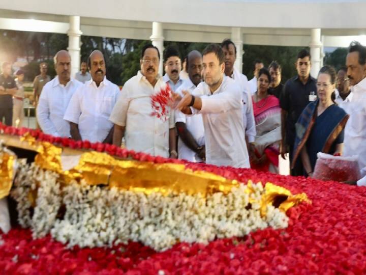 rahul gandhi pay tribute to kalaingar karunanidhi on his third anniversary karunanidhi Death anniversary :  கலைஞரின் வாழ்க்கை நம்மை வழிநடத்தும் -  ராகுல் காந்தி