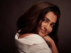 Parvathy Thiruvothu  pics| பார்வதி திருவொத்து போட்டோஷூட்