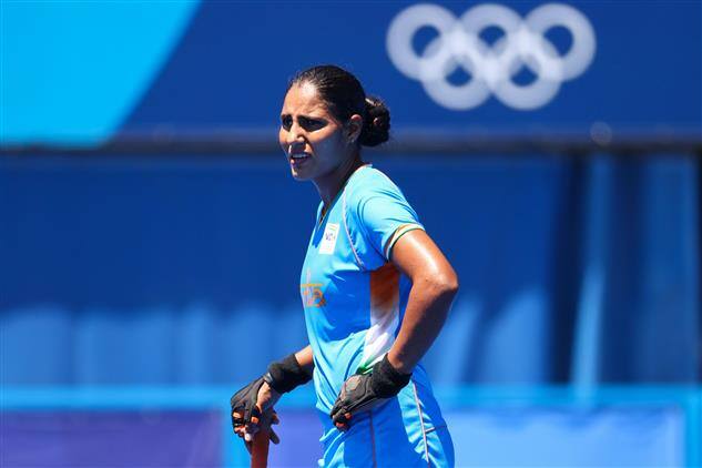 FIH Hockey Star Awards 2021: Indian hockey players Harmanpreet Singh and Gurjit Kaur nominated by FIH for Player of the Year FIH Awards 2021: ਹਾਕੀ ਖਿਡਾਰੀ ਹਰਮਨਪ੍ਰੀਤ, ਗੁਰਜੀਤ ਕੌਰ ਤੇ ਸ਼੍ਰੀਜੇਸ਼ FIH ਪੁਰਸਕਾਰ ਲਈ ਨਾਮਜ਼ਦ