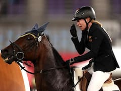Watch | Pentathlete Annika Breaks Down As She Crashes From 1st To 31st Place After Horse Refuses To Jump