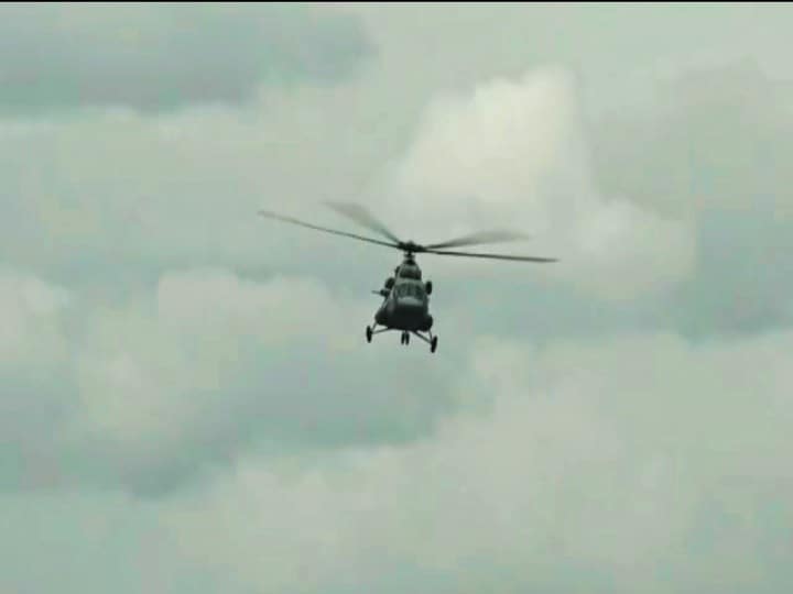 மதுரையில் தேசிய பாதுகாப்பு படையினர் ஹெலிகாப்டர் மூலம் தீவிர தடுப்பு பாதுகாப்பு ஒத்திகை நடத்தியபோது.