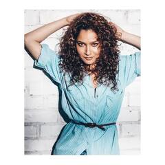 ভিন্ন ভিন্ন হেয়ার স্টাইলে নজরকাড়া অঙ্কিতা লোখান্ডে