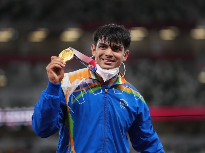 Neeraj Chopra Wins Gold: ओलंपिक में नीरज चोपड़ा ने 'गाड़ा लट्ठ', गोल्ड मेडल जीतने पर पीएम समेत देशभर से मिल रही बधाइयां